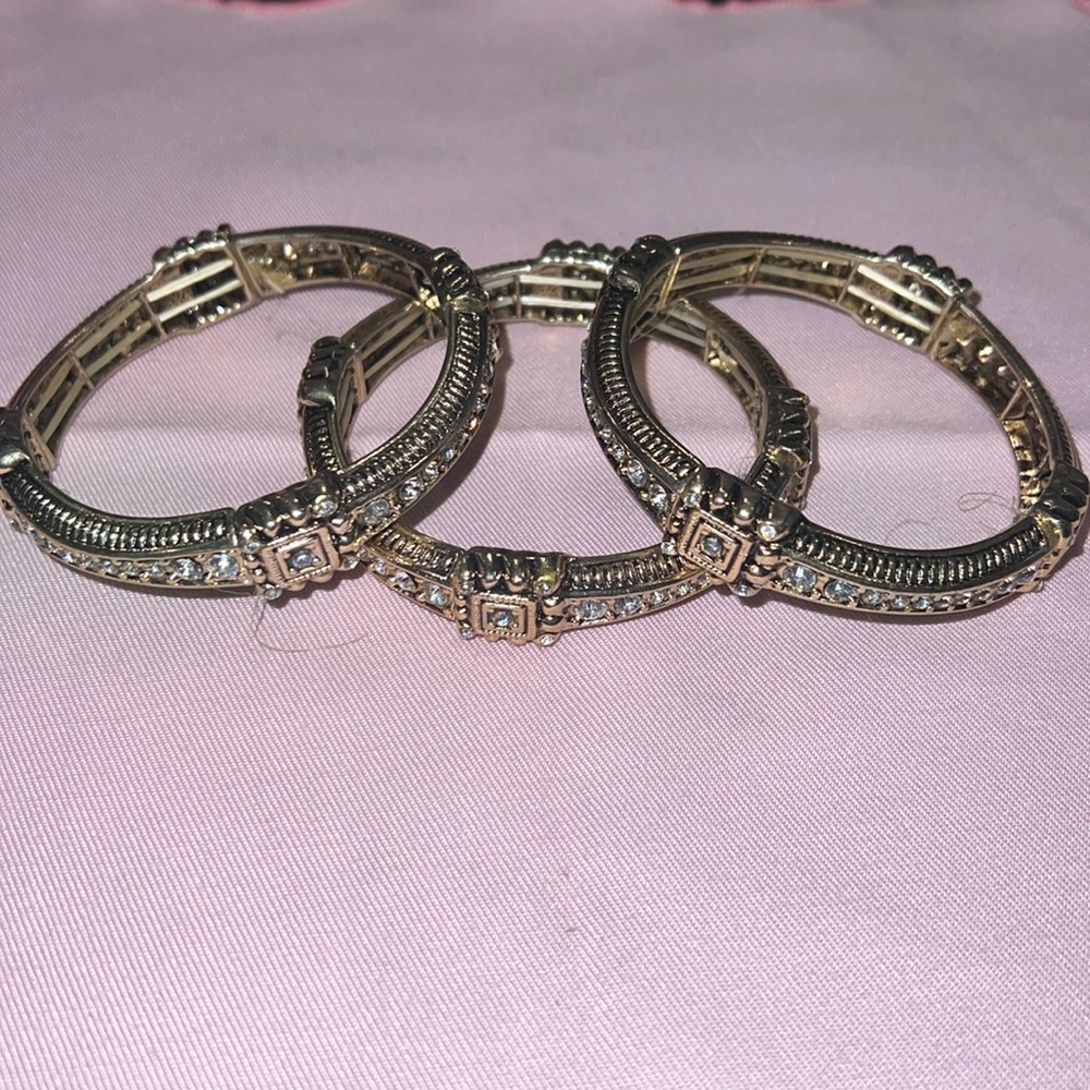 VTG Set of 3 gold tone stretchable bracelets